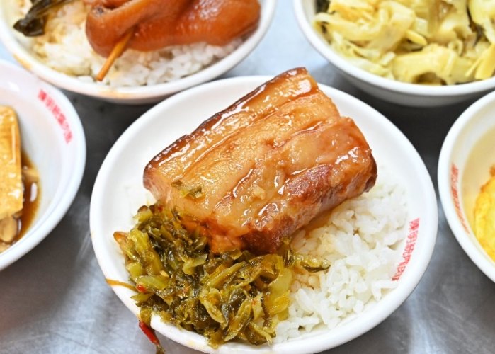 美村路美食