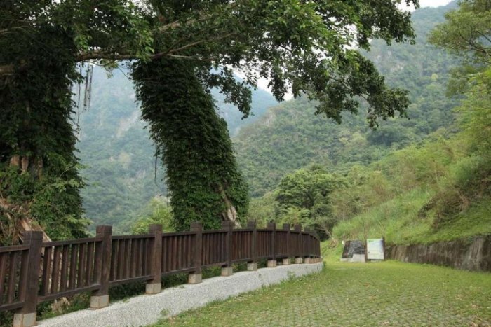麻荖漏步道 麻荖漏步道