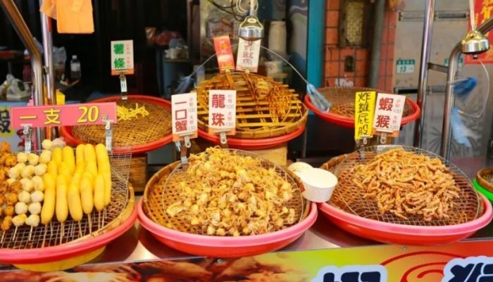 八里老街美食
