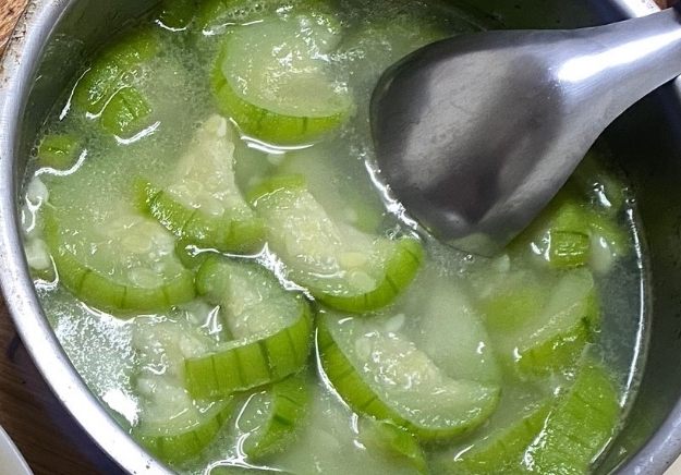 絲瓜湯 絲瓜湯