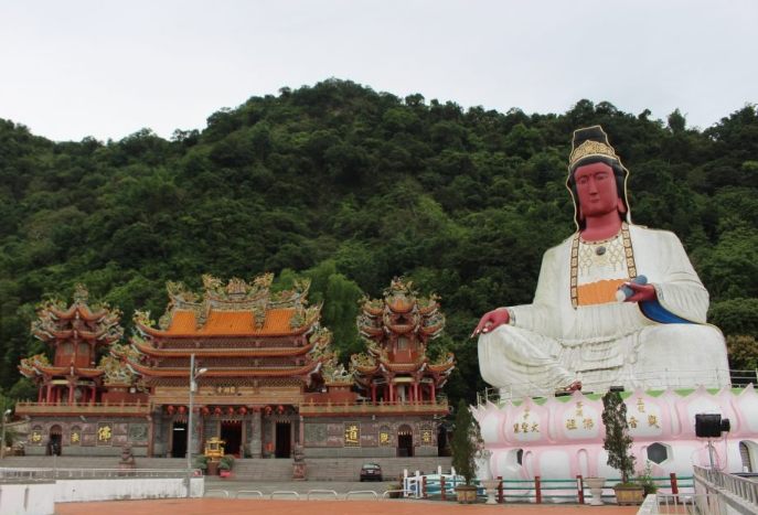 南化五峰山龍湖寺 南化五峰山龍湖寺