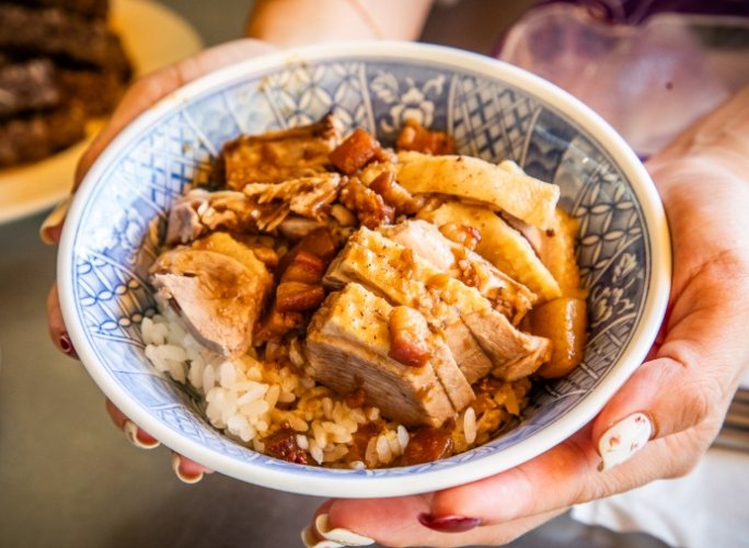 高醫附近美食 高醫附近美食