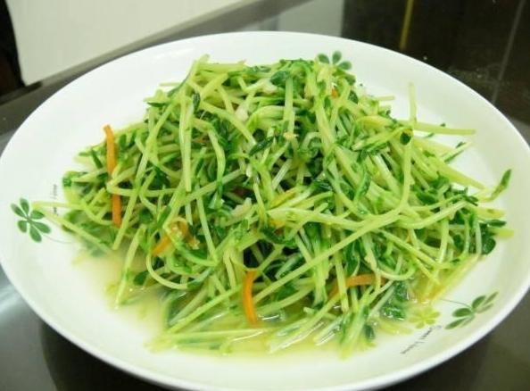 炒豆苗 炒豆苗