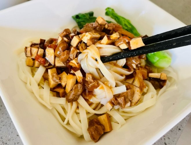 炸醬麵 炸醬麵