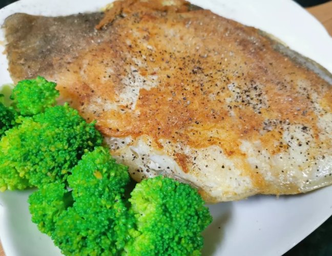 煎鱈魚 煎鱈魚