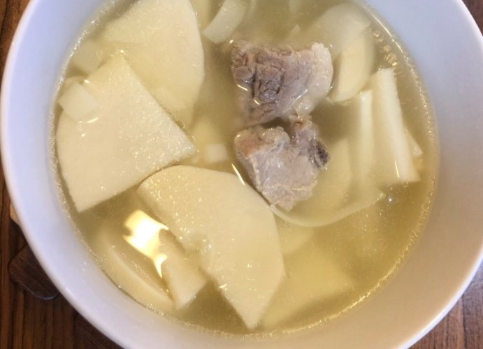 竹筍排骨湯 竹筍排骨湯