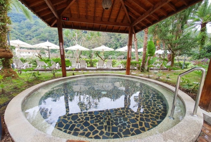 尖石泡湯 尖石泡湯