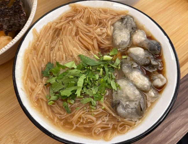 蚵仔麵線 蚵仔麵線