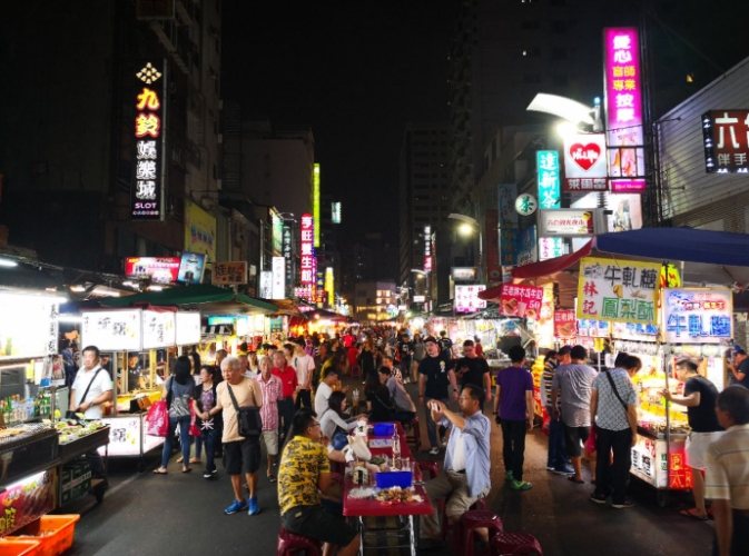 高雄六合夜市住宿 高雄六合夜市住宿