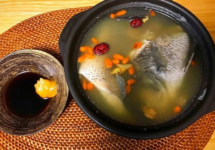 魚便當 魚便當