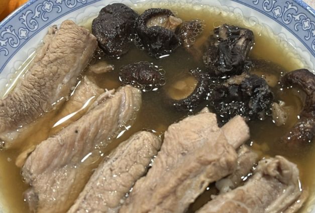 香菇排骨湯 香菇排骨湯