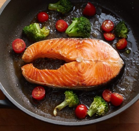 煎鮭魚 煎鮭魚