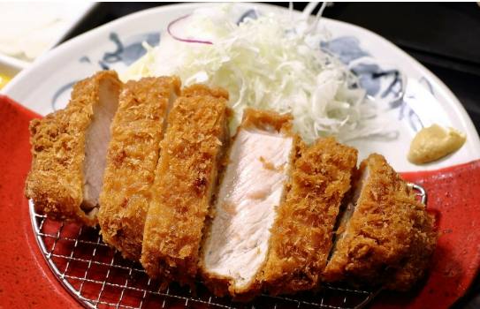 華泰名品城美食街