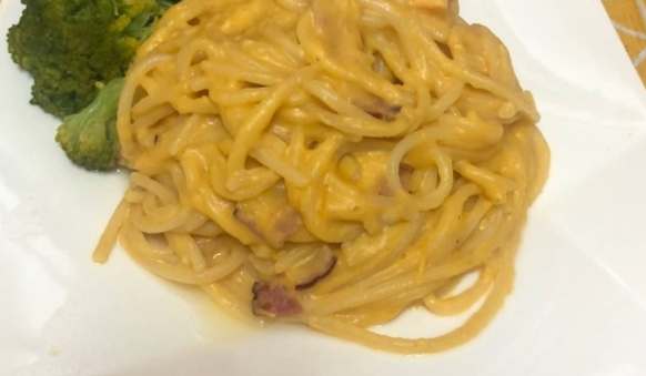 奶油義大利麵 奶油義大利麵
