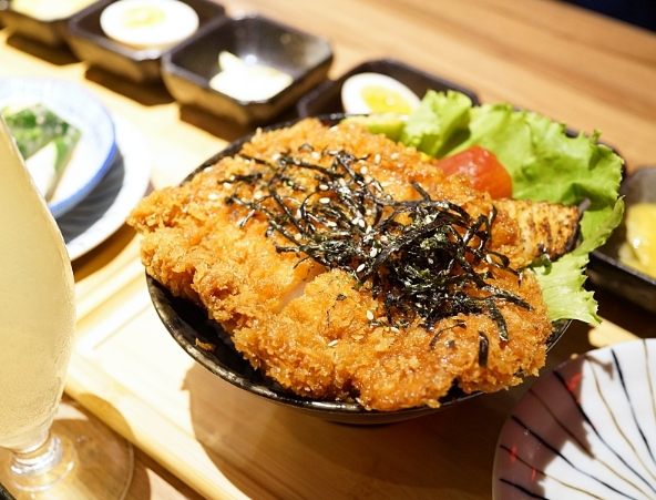 新月餐廳 新月餐廳