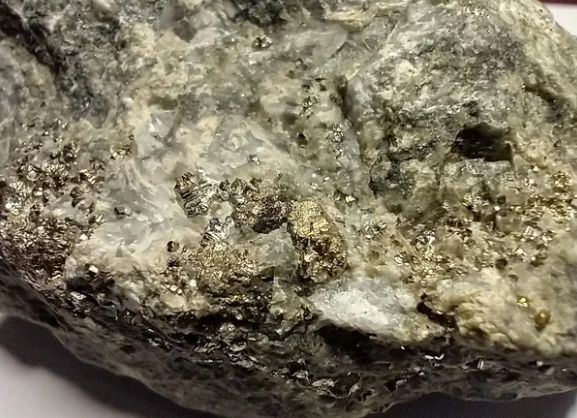 黃銅礦功效 黃銅礦功效