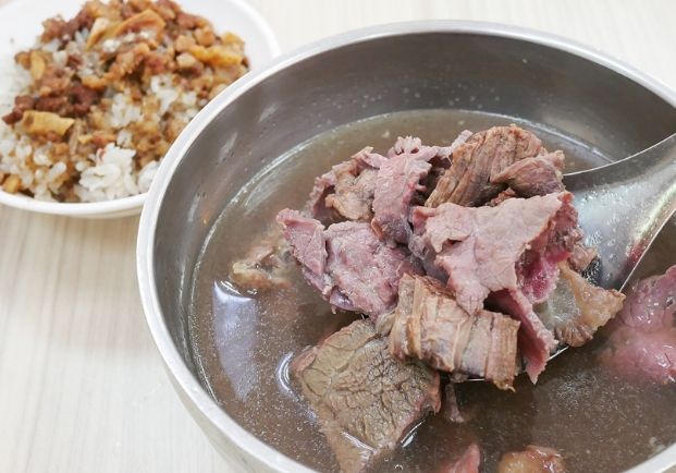 萬林牛肉湯