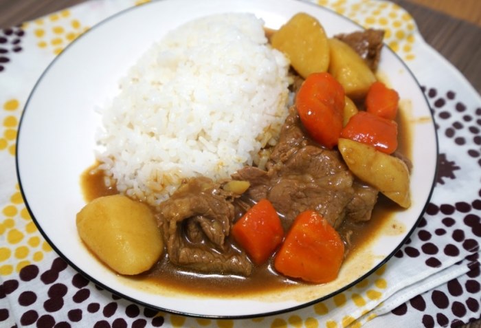 牛肉咖哩 牛肉咖哩