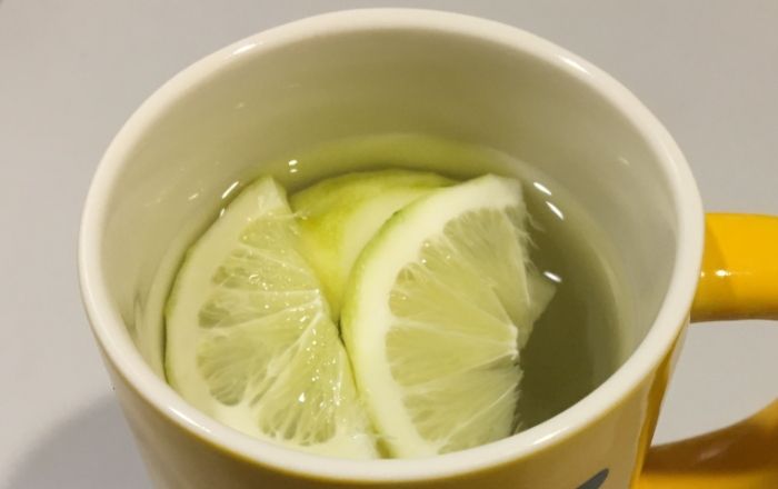 熱檸檬水的功效 熱檸檬水的功效