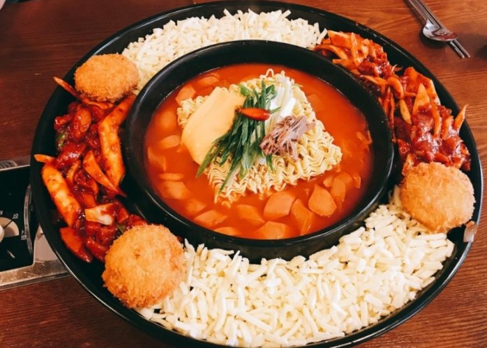南港環球美食 南港環球美食