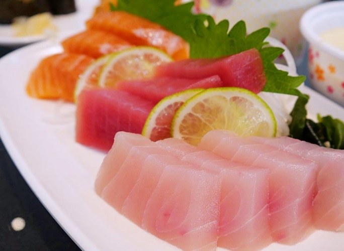 旗魚生魚片 旗魚生魚片