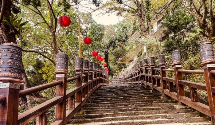 獅頭山牌樓登山步道 獅頭山牌樓登山步道