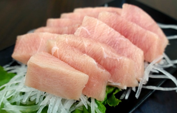 旗魚生魚片 旗魚生魚片