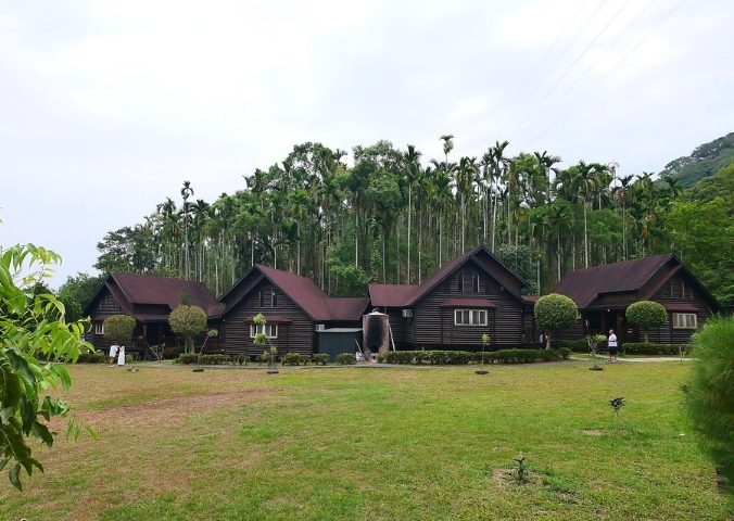 雙湖渡假山莊 雙湖渡假山莊