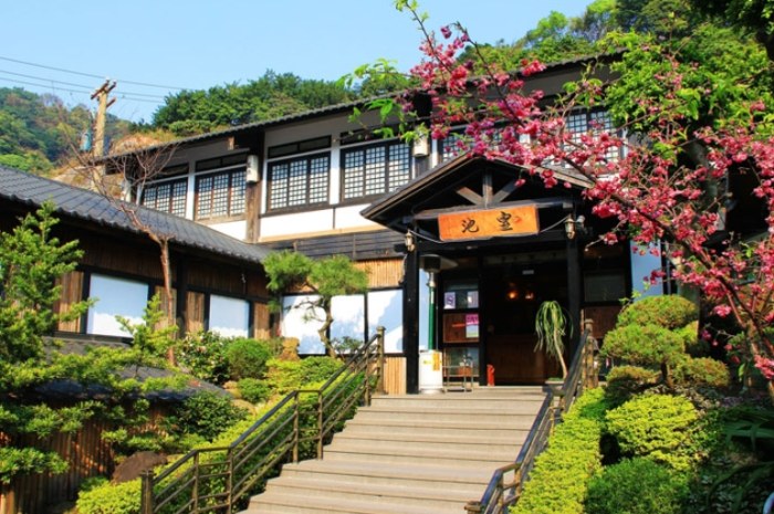皇池泡湯 皇池泡湯