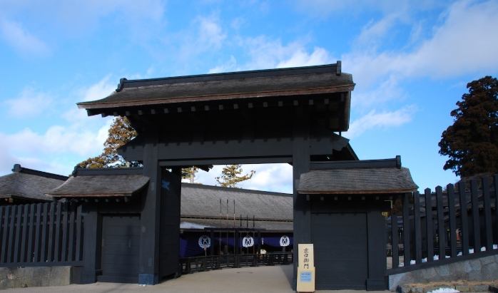 箱根玻璃之森美術館 箱根玻璃之森美術館