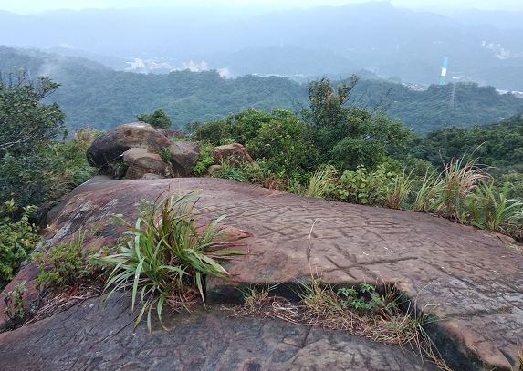 拇指山 拇指山
