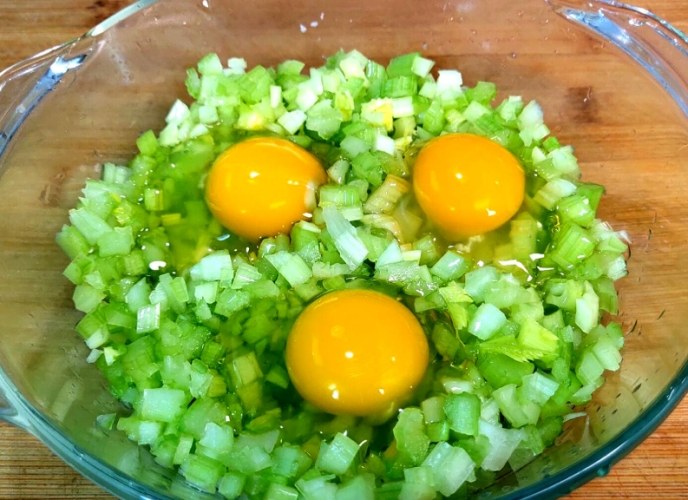 芹菜炒蛋 芹菜炒蛋