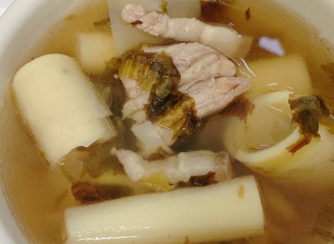桂竹筍排骨湯 桂竹筍排骨湯