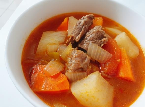 蕃茄牛肉湯 蕃茄牛肉湯