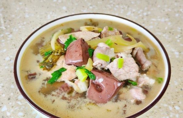 豬雜湯 豬雜湯
