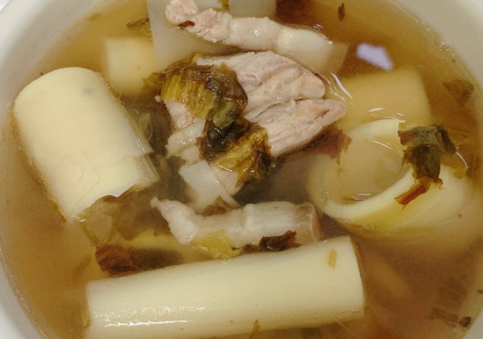 桂竹筍煮湯 桂竹筍煮湯