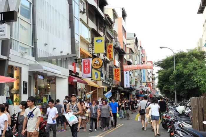 台中一中街商圈 台中一中街商圈