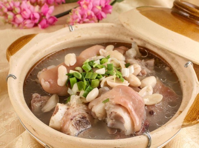 豬腳湯