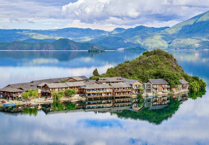 瀘沽湖 瀘沽湖