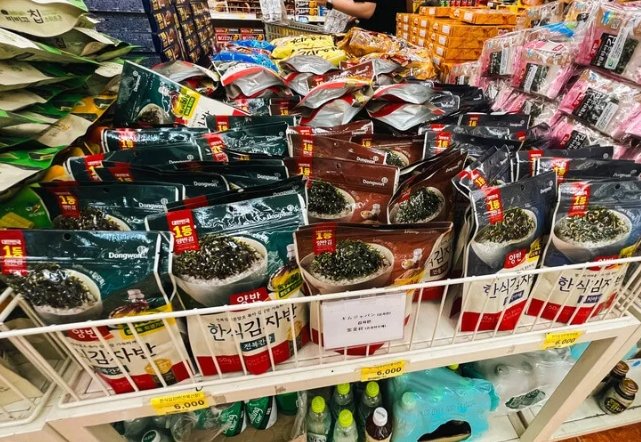 明洞商圈 明洞商圈