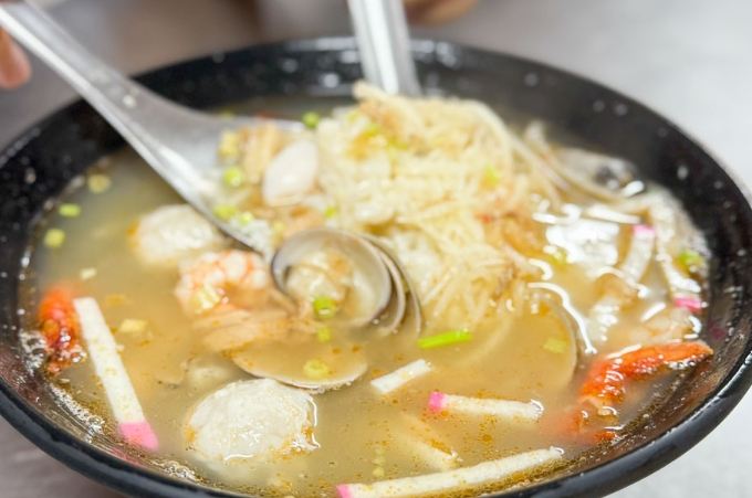 東港飯湯 東港飯湯