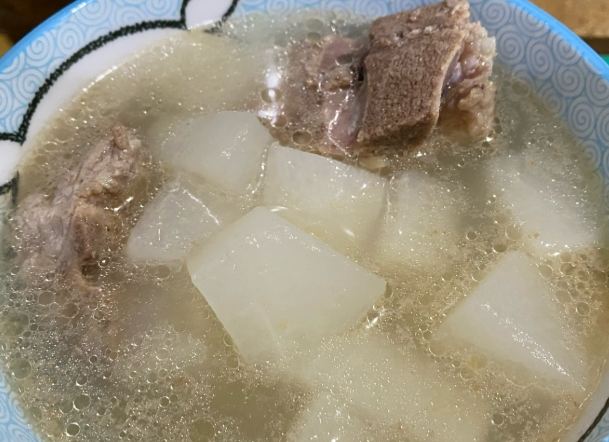 菜頭排骨湯 菜頭排骨湯