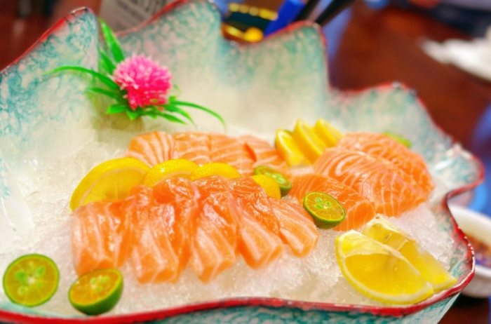 桃園生魚片 桃園生魚片