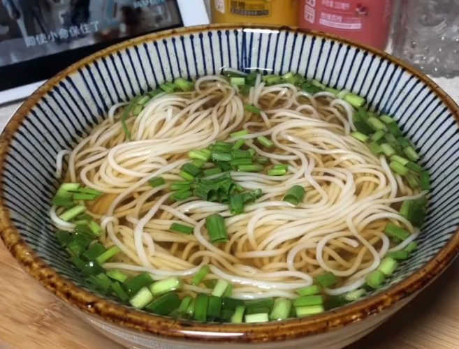 陽春麵 陽春麵