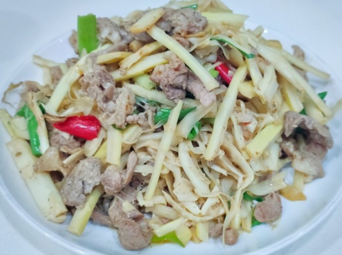 桂竹筍炒肉絲 桂竹筍炒肉絲