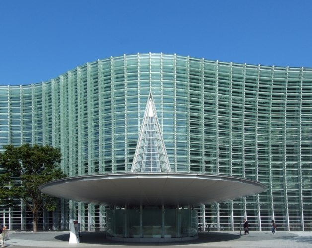 國立新美術館 國立新美術館