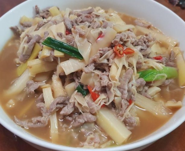 桂竹筍炒肉絲 桂竹筍炒肉絲