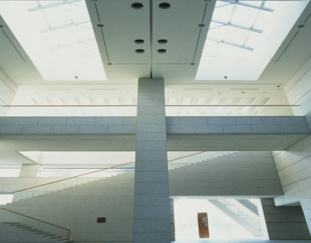 東京都現代美術館 東京都現代美術館