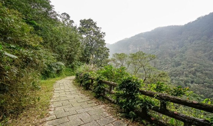 青山瀑布步道 青山瀑布步道