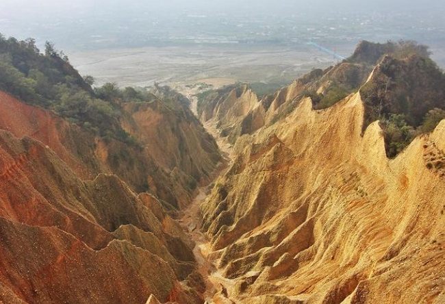苗栗縣苑裡鎮火炎山